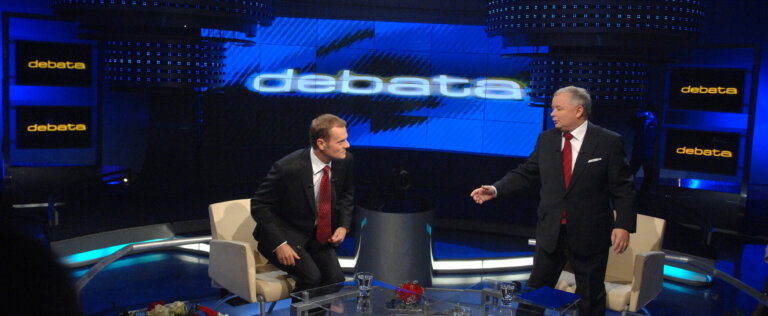 Andrzej OLECHOWSKI: Dwie dekady PO-PiS. Trójkąt dramatyczny polskiej polityki