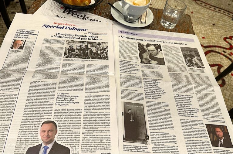 Andrzej DUDA i Karol NAWROCKI o bohaterstwie księdza Jerzego w weekendowym wydaniu „L'Opinion”