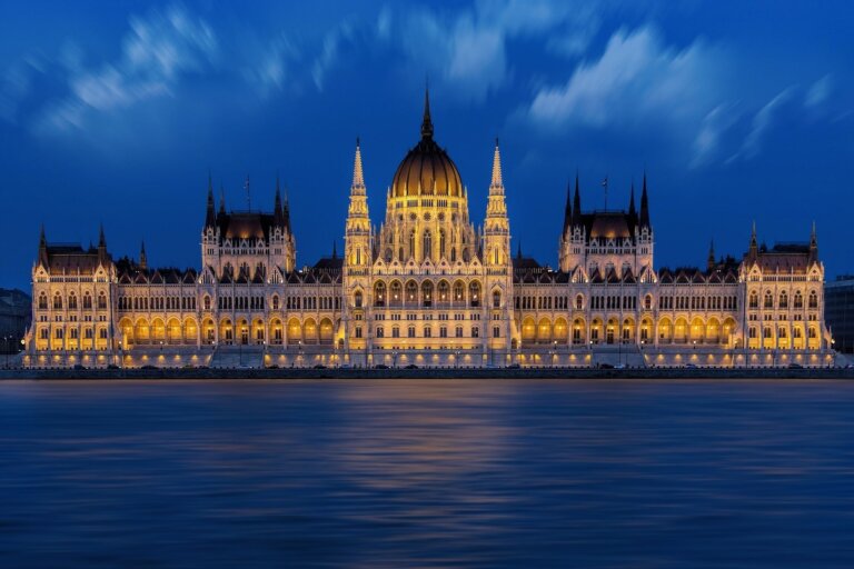 W Budapeszcie odbędzie się w czwartek szczyt Europejskiej Wspólnoty Politycznej. Głównymi tematami wojna na Ukrainie i wyniki wyborów w USA.