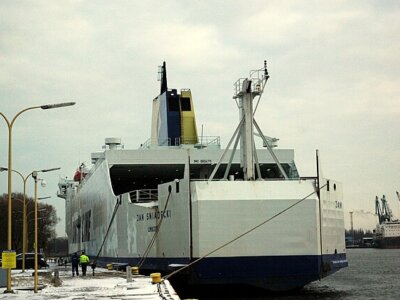 Po katastrofie prom Heweliusz zatonął ponownie – w morzu kłamstw. Wiedziałem, że moja książka będzie nie tylko o tragedii promu, ale też ułomnym państwie, o ofiarach, od których Polska się odwróciła - powiedział Adam Zadworny, autor reportażu "Heweliusz. Tajemnica katastrofy na Bałtyku".