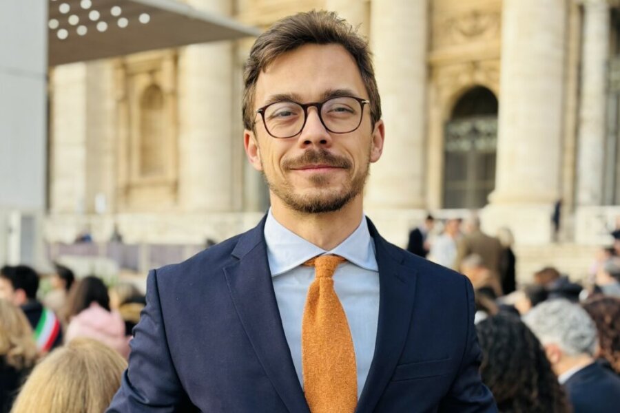 Zastępca redaktora naczelnego Wszystko co Najważniejsze Michał KŁOSOWSKI mówił w rozmowie na łamach TVN24 o realiach konklawe, i szansach na wybór kardynał Pietra Parolina.