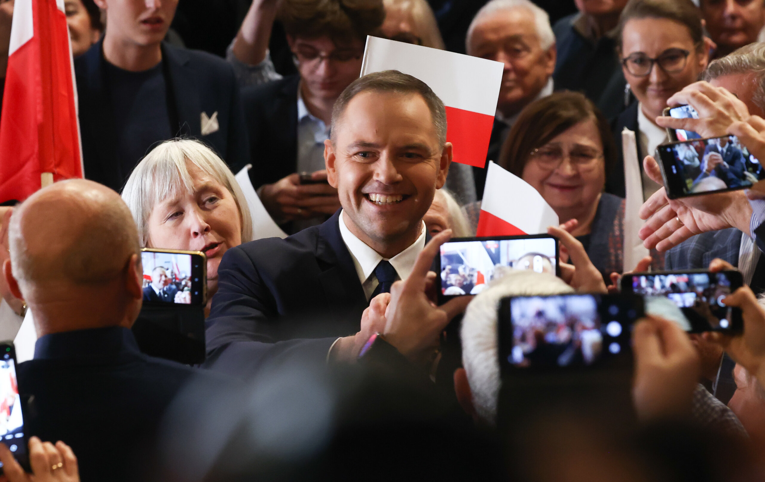 Najnowszy sondaż prezydencki. Karol NAWROCKI może wygrać