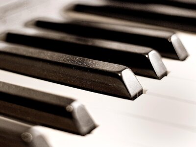 Michelle ASSAY: Chopin en Irán. De los recuerdos a la esperanza