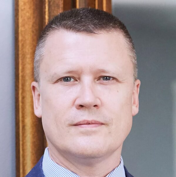 Zdjęcie autora: Prof. David HARRISON