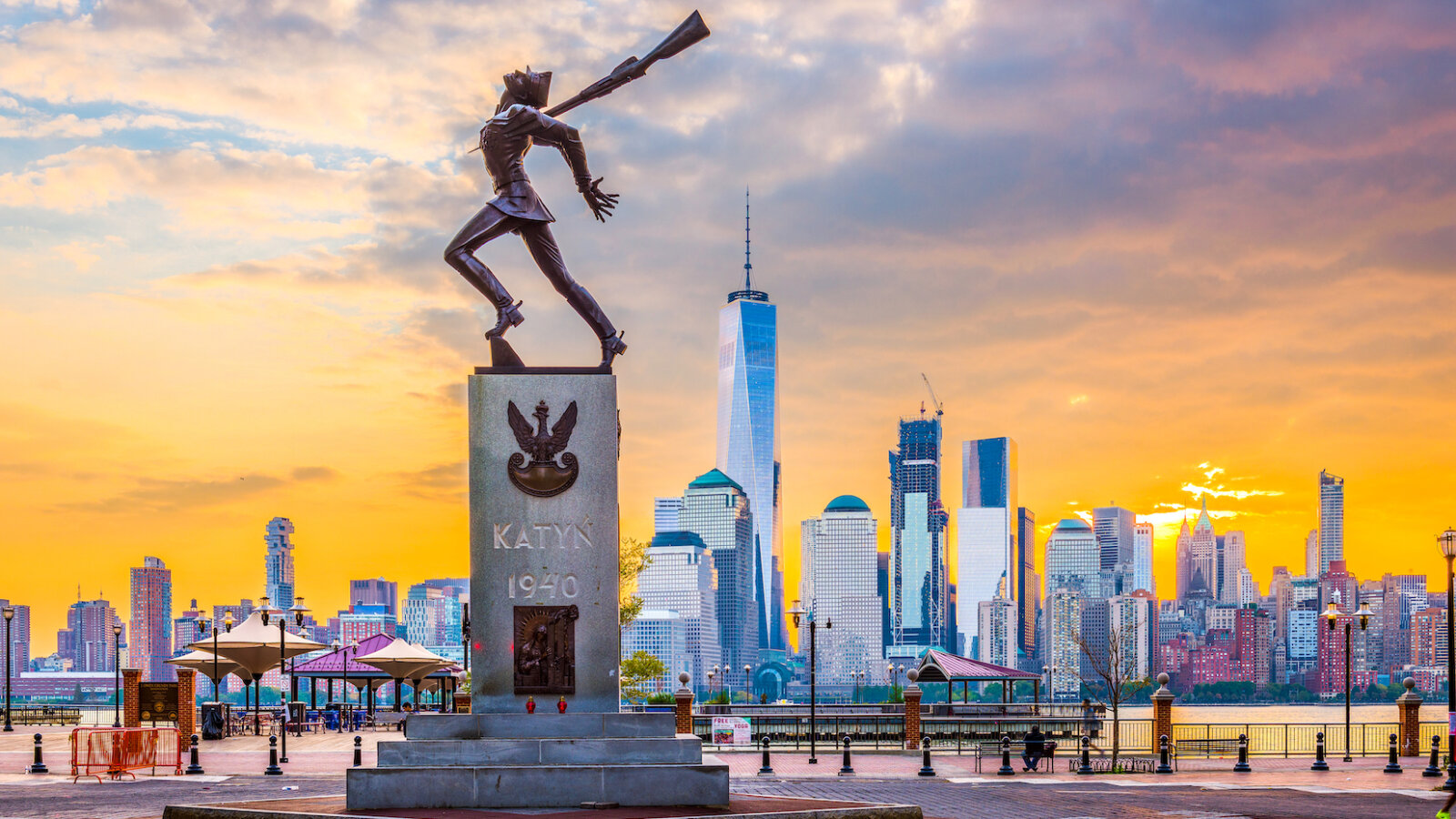 Karol POLEJOWSKI: The Katyn Deception