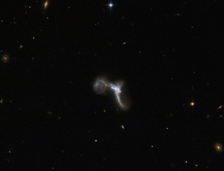 IRAS 22491-1808
