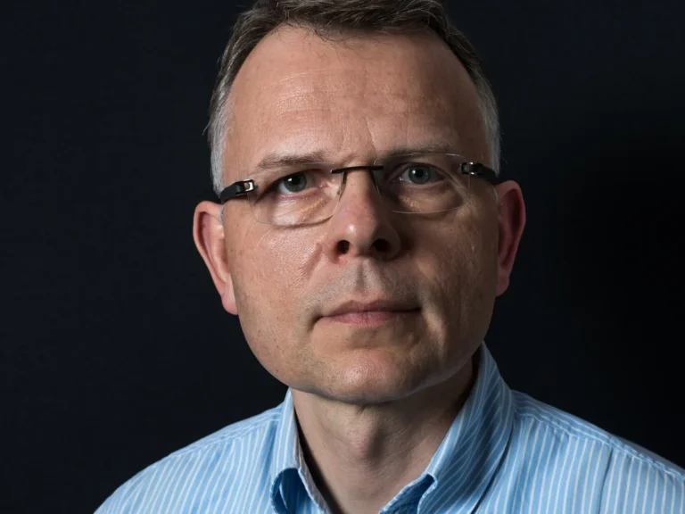 Jestem za polifonią głosów i otwartą debatą. Naszym zadaniem nie ma być wspieranie jednej ze stron upolitycznionego sporu o historię, ale uprawianie racjonalnej i transparentnej nauki - powiedział dyrektor Instytutu Solidarności i Męstwa im. Witolda Pileckiego prof. Krzysztof Ruchniewicz.