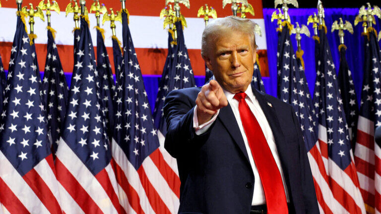 Donald Trump broni amerykańskiego przemysłu filmowego wprowadzając cło 100 proc.