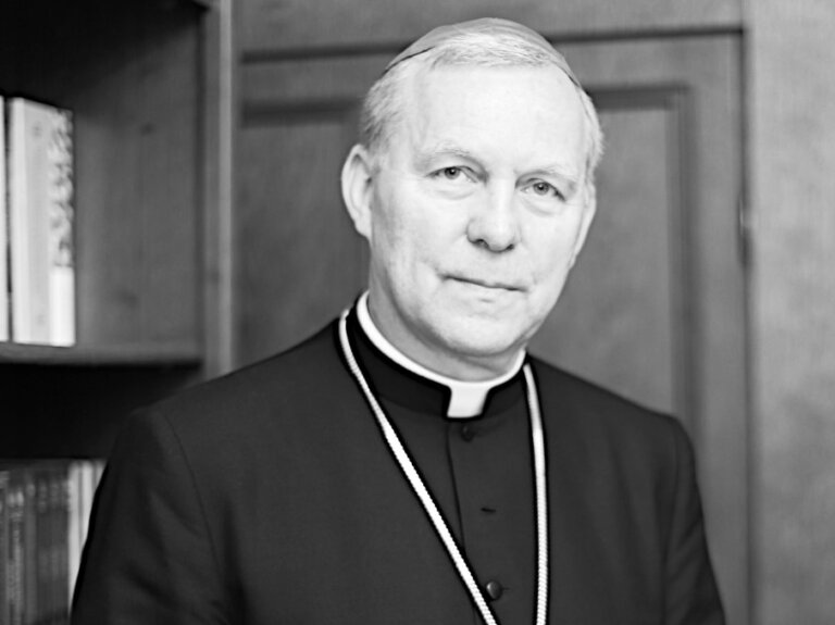 biskup Piotr Turzyński