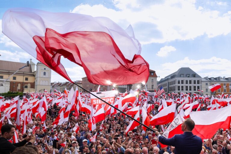Karol NAWROCKI na Marszu za Polską wielkie marsze