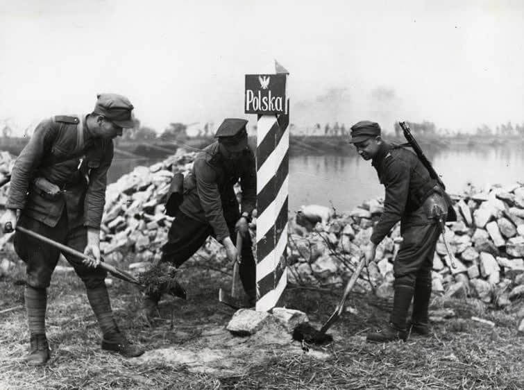 1. Armia Wojska Polskiego - wyzwoliciele obozu w Sachsenhausen