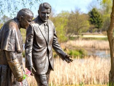 Karol POLEJOWSKI: Папа, який зруйнував стіни