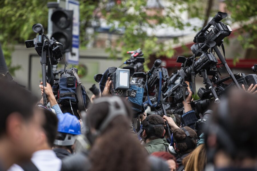 Dziennikarze "The New York Times", "Washington Post", "Wall Street Journal" i agencji Reuters znaleźli się wśród laureatów Nagrody Pulitzera, honorujących wybitne osiągnięcia w amerykańskim dziennikarstwie, literaturze, dramacie i muzyce. Ceremonia odbyła się wieczorem w poniedziałek 5 maja 2025 roku w Nowym Jorku.