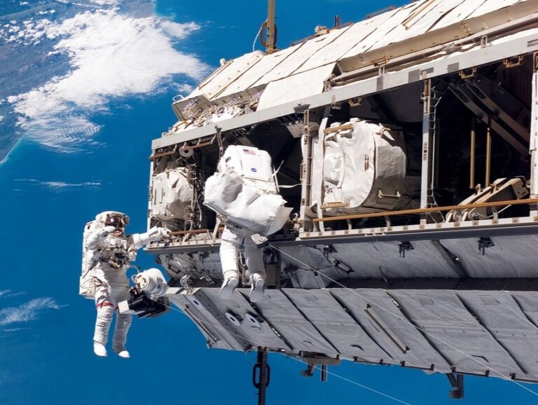 Start polskiego astronauty przełożony po drugiej turze wyborów prezydenckich