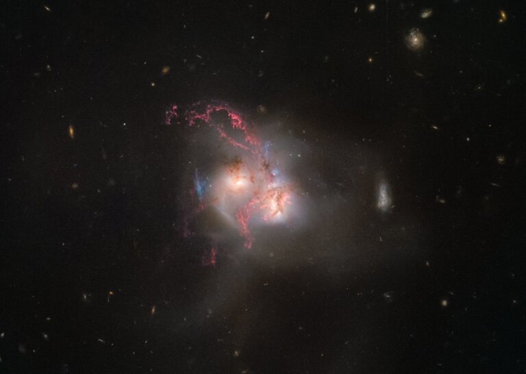 NGC 5256