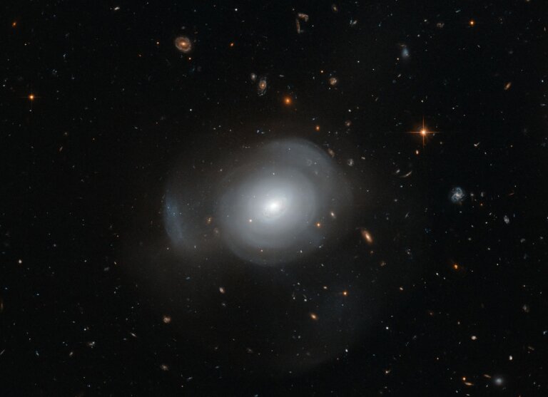 PGC 6240