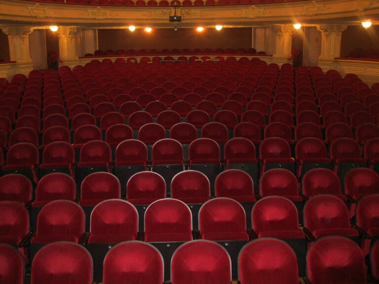 Teatralne lato