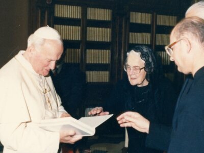 Prof. Jerzy MIZIOŁEK: Karla Lanckorońska, dwaj poeci i artysta-malarz