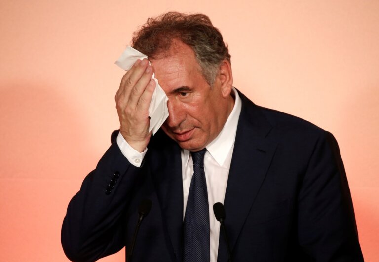 wotum zaufania dla rządu François Bayrou