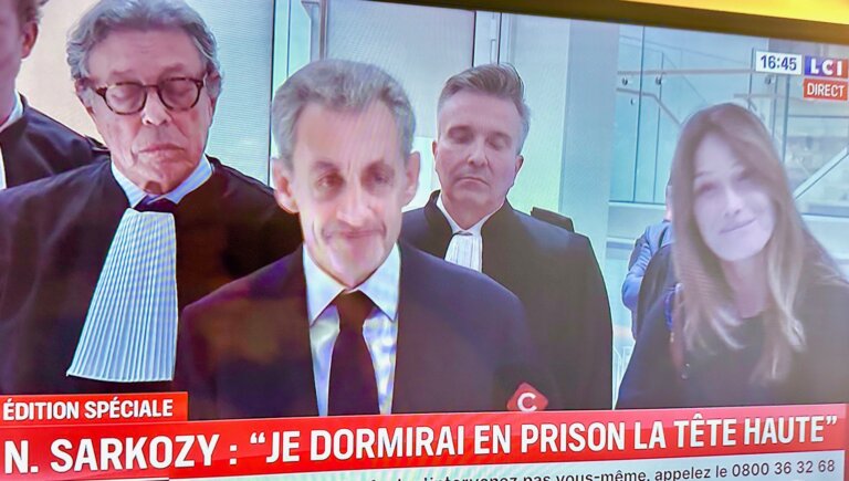 Nicolas Sarkozy uniewinniony