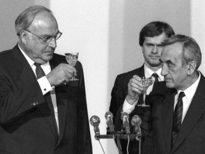 Zdjęcie okładkowe wpisu Prof. Stanisław ŻERKO: German Compensation Debt to Poland