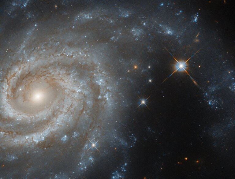 IC 438