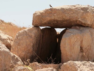 Dolmeny z Murayghat. To jedno z największych takich odkryć w ostatnich latach 