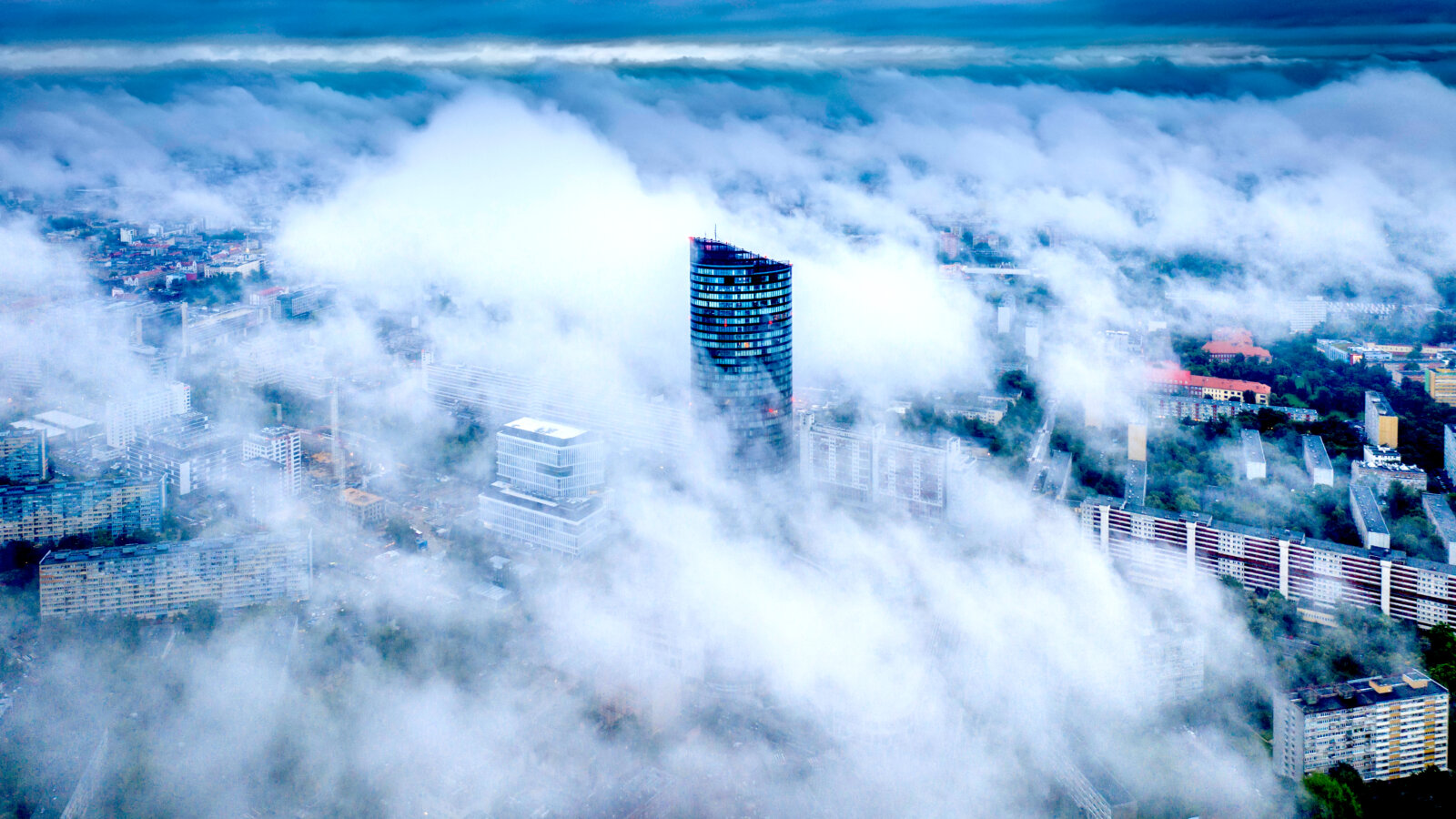 Michał KŁOSOWSKI: Wrocław – A City Rebuilt Yet Still Unfinished