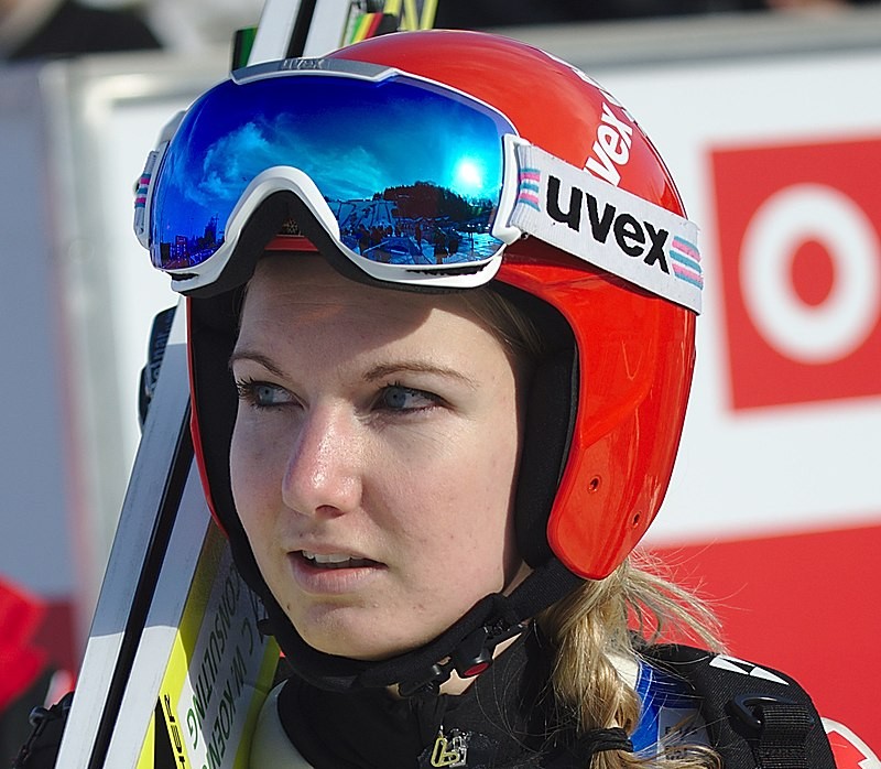 Co grozi za brak kasku dla narciarzy we Włoszech? Nowe regulacje