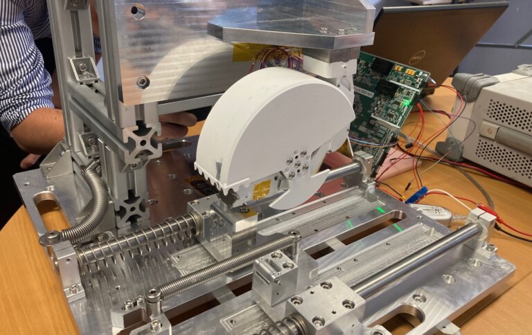 Stworzona przez polskich naukowców kosmiczna koparka pomoże w pracach na Księżycu