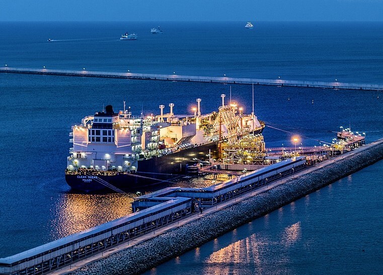 Amerykański gaz LNG może trafiać z Polski na Słowację [Karol NAWROCKI]