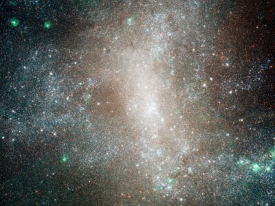 Astronomowie uchwycili galaktykę gwiazdotwórczą w gwiazdozbiorze Sieci