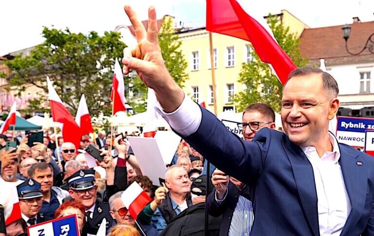 Karol Nawrocki ulubionym politykiem Polaków