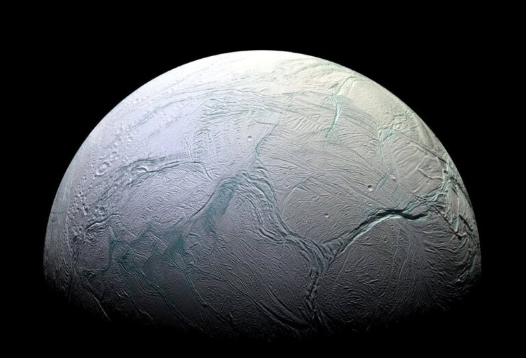 Niektóre księżyce w Układzie Słonecznym mogą posiadać wrzące oceany