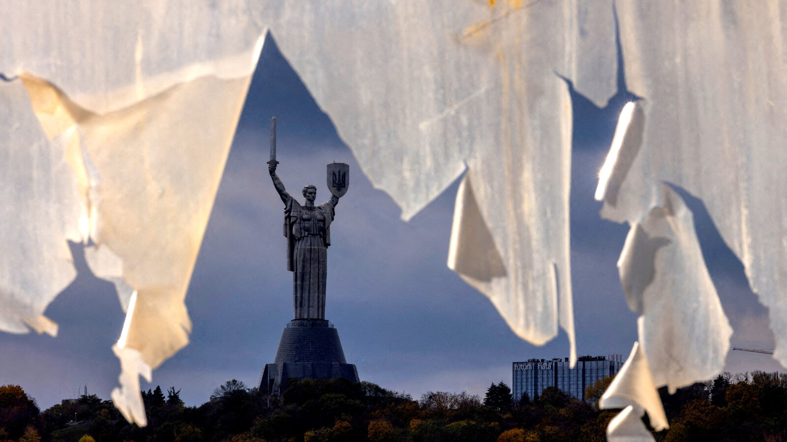 Edward LUCAS: Rosyjski „plan pokojowy” to skuteczna operacja wojny psychologicznej