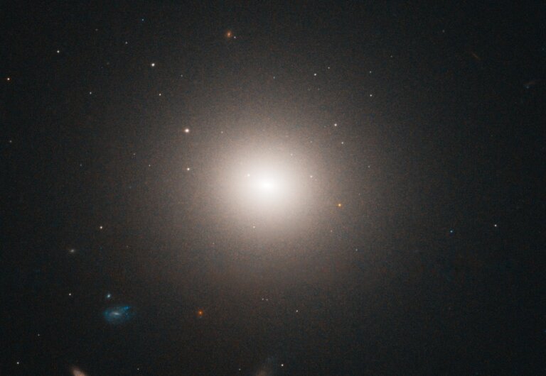 NGC 4458