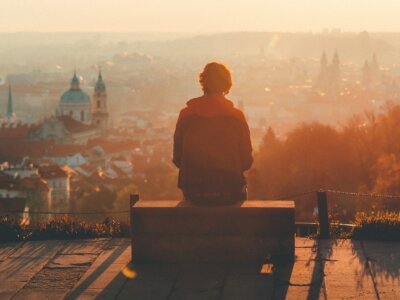 Joanna WRZOSEK: Samotność w cyfrowym świecie