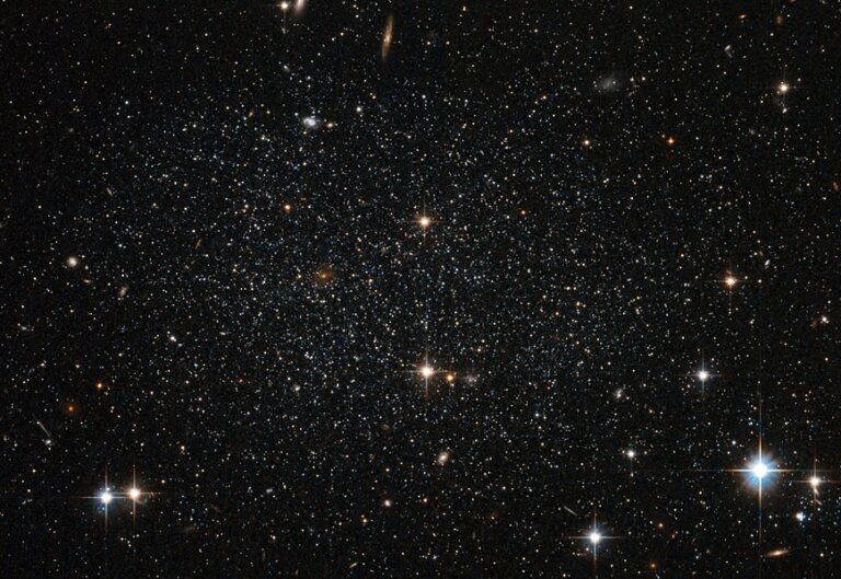 Karzeł Pompy w obiektywie Teleskopu Hubble’a