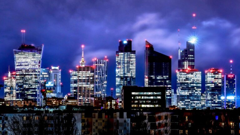 Polska na jak najlepszej drodze do ekonomicznego prześcignięcia Wielkiej Brytanii [The Telegraph]