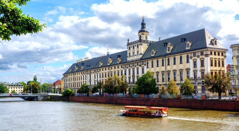 Jolanta PAWNIK: Od Leopoldiny do Uniwersytetu Wrocławskiego. Trzy wieki akademickiej historii Wrocławia