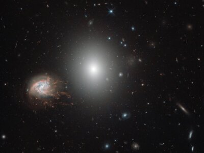 Astronomowie uchwycili galaktykę eliptyczną w gwiazdozbiorze Warkocza Bereniki