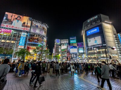Sztuczna inteligencja lepiej przewidzi zachowania pieszych przy drodze