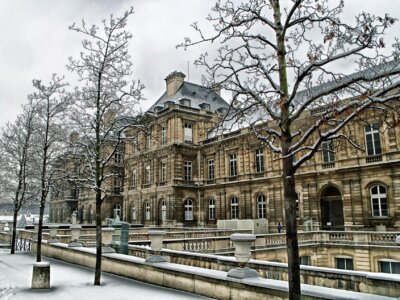 Julia DELANNE: Miesiąc w Paryżu. Dziesięć pomysłów. Grudzień 2025