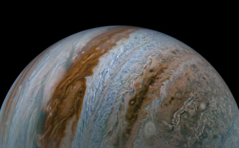 Ile tlenu zawiera Jowisz?