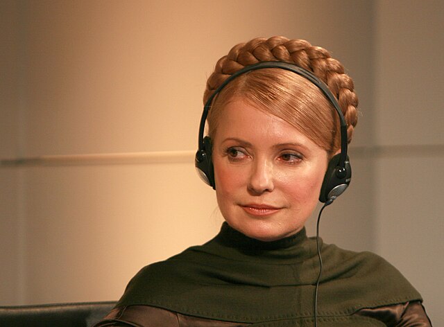 Organy antykorupcyjne Ukrainy poinformowały o zarzutach wobec byłej premier i przewodniczącej partii Batkiwszczyna Julii Tymoszenko - podał portal Ukrainska Prawda, powołując się na źródła w kręgach politycznych. Julia Tymoszenko potwierdziła przeszukania w biurze partii i odrzuciła „wszystkie absurdalne zarzuty”.