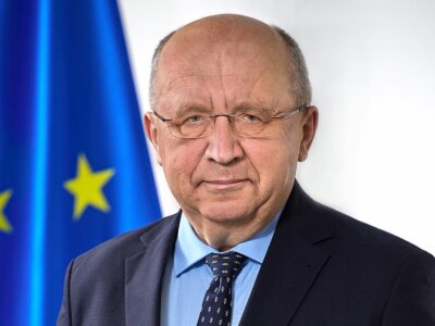 Obronność pozostaje w kompetencjach państw członkowskich [Andrius KUBILIUS]