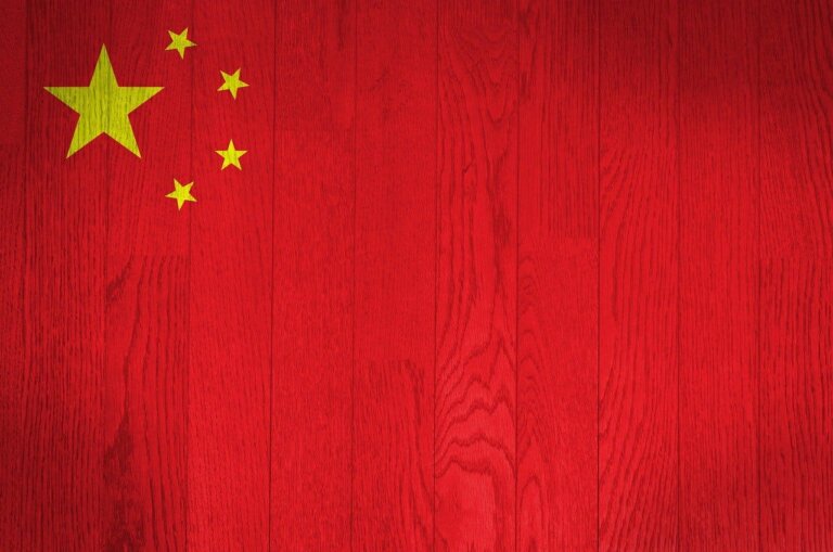 Chińscy hakerzy przez wiele lata mogli podsłuchiwać członków brytyjskiego rządu [Daily Telegraph]