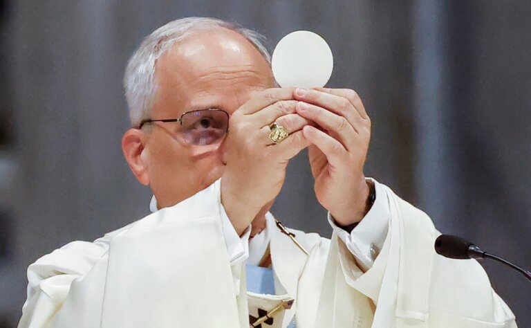 Michał KŁOSOWSKI: Subtelny cień Franciszka